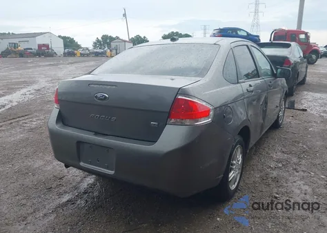 2010 Ford Focus Se z USA, uszkodzony, nr VIN 1FAHP3FNXAW164525